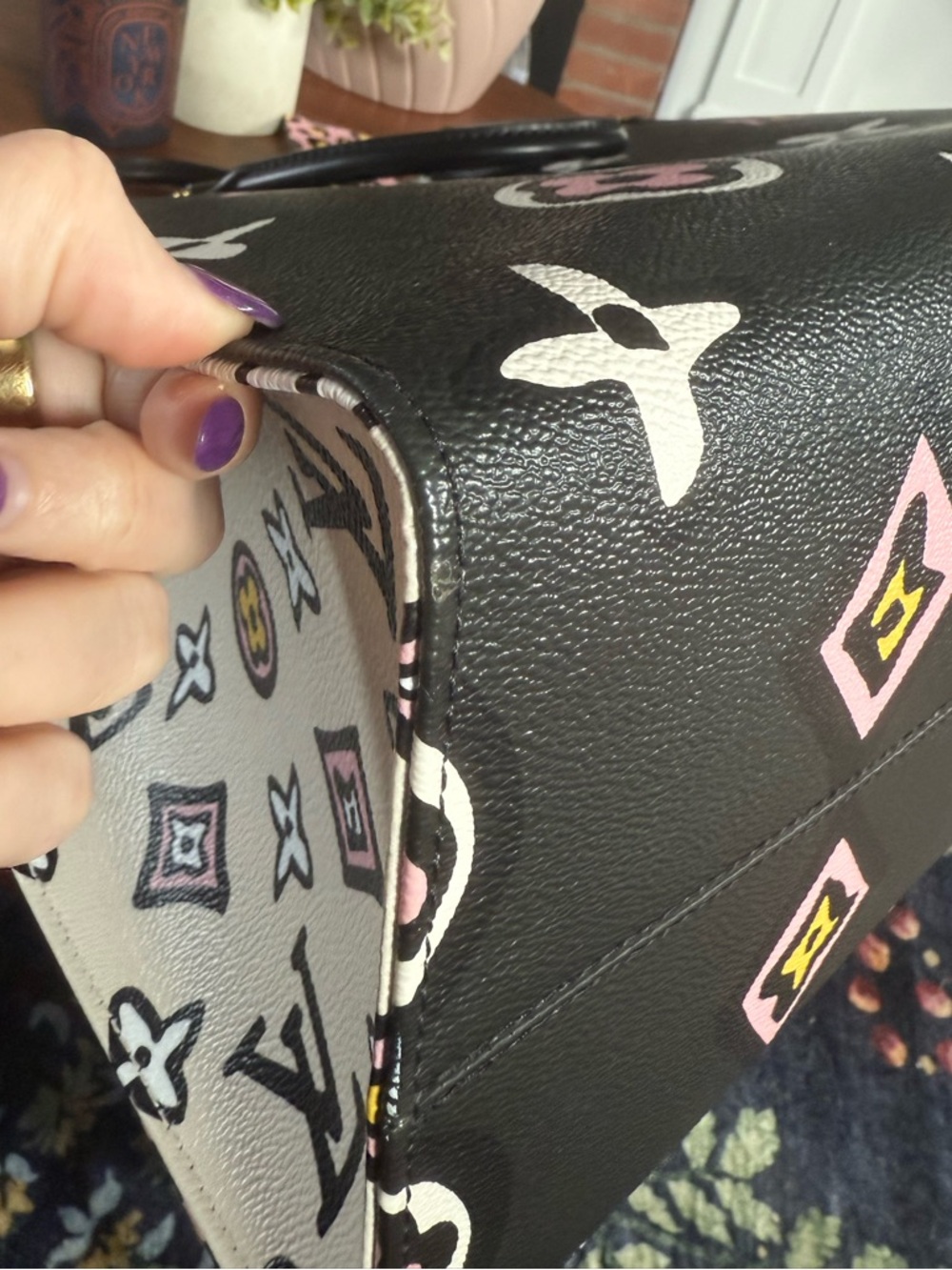 Louis Vuitton OnTheGo OTG Tote Wild at Heart
Monogram Giant GM - Picture 5 of 8